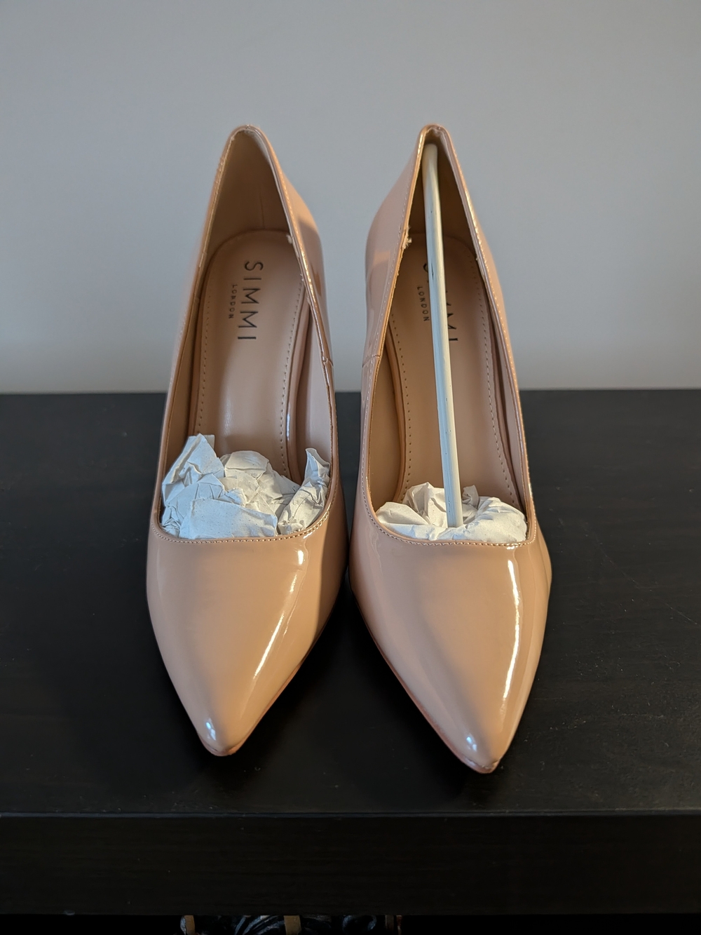 SIMMI Nude Patent Pointed Heel Pumps